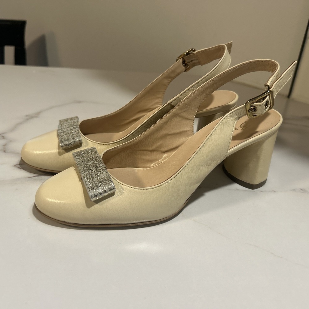 NEW MADE IN ITALY Burgles Sling Back Shoe Size‎ 7/38 Ivory W/ Silver Bow